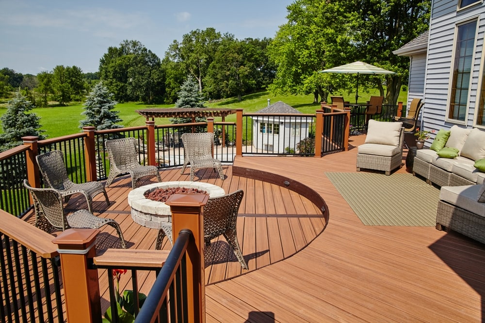 lounge deck